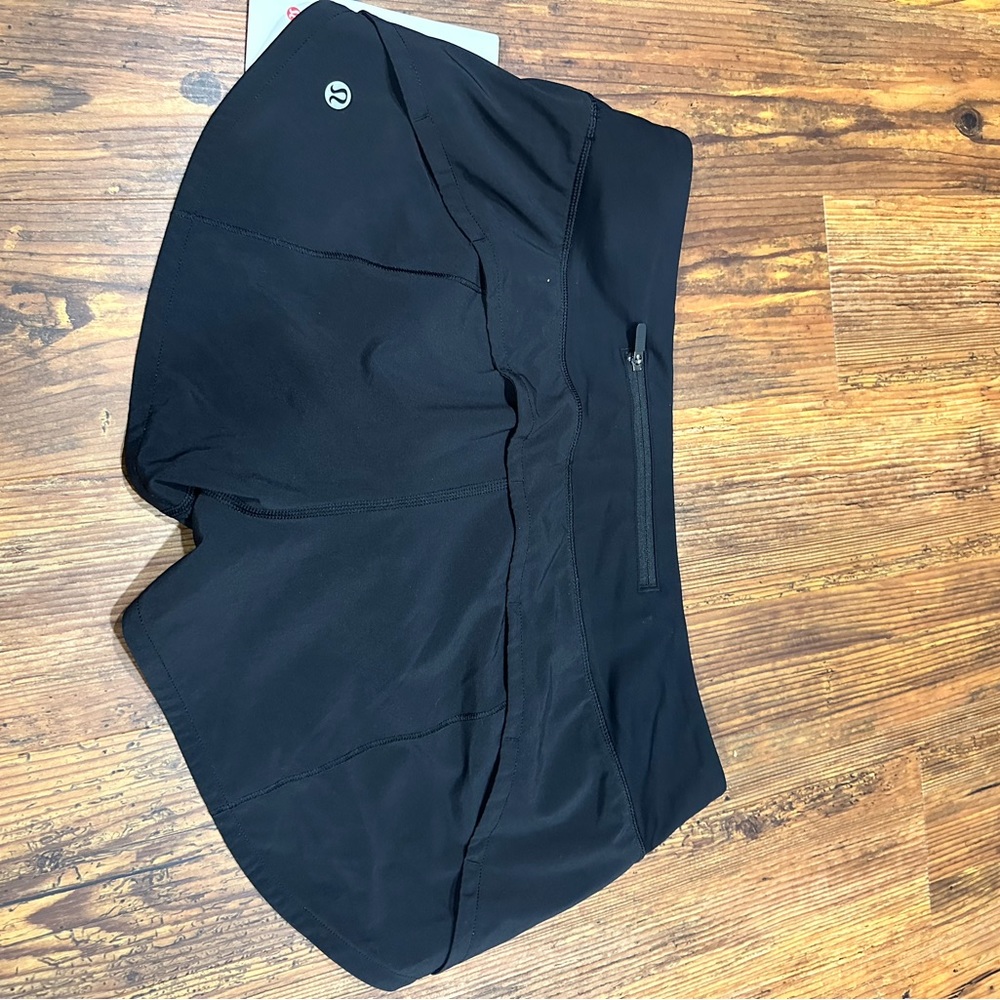 Size 8 lulu-lemon NWT black speed shorts